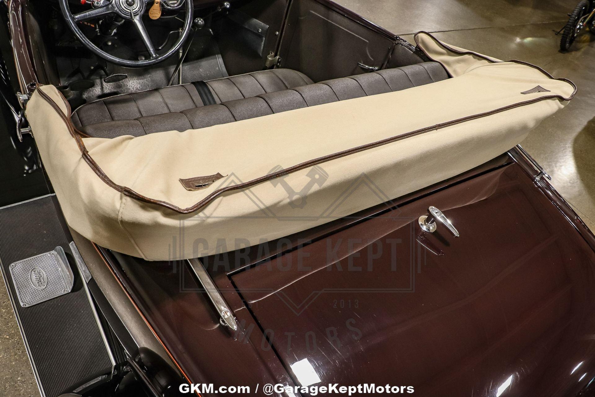 Unknown-Model-a-1930-Thorn-Brown-Black-44