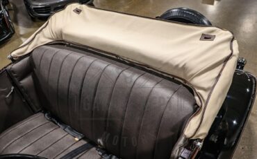 Unknown-Model-a-1930-Thorn-Brown-Black-6