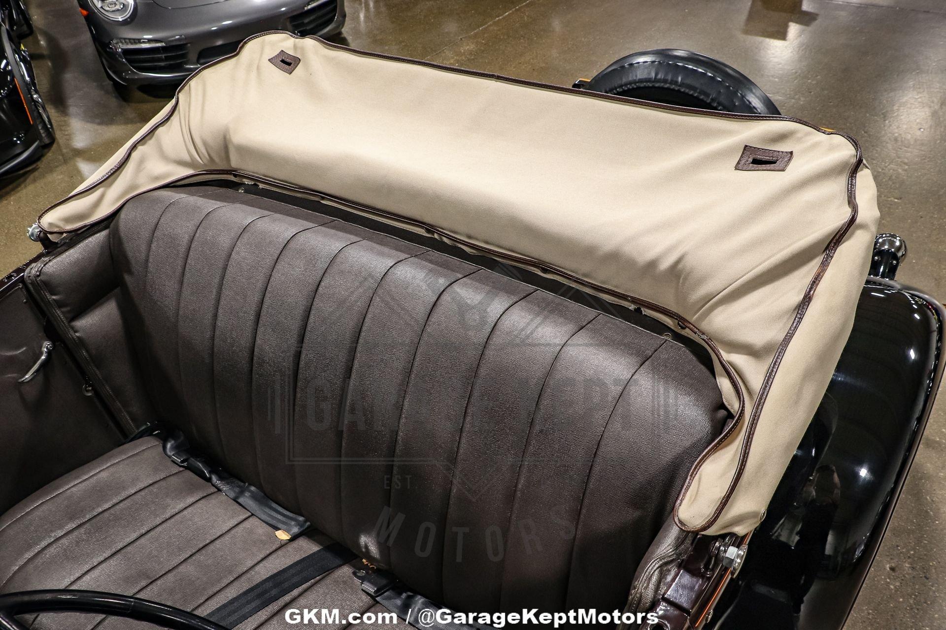 Unknown-Model-a-1930-Thorn-Brown-Black-6