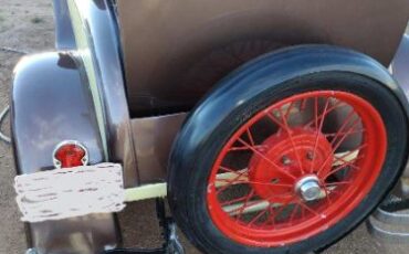 Unknown-Model-a-1930-YellowBrown-Pearl-2