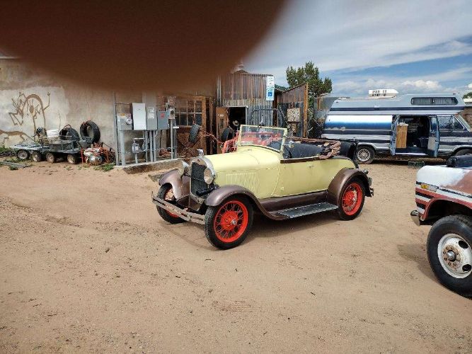 Unknown-Model-a-1930-YellowBrown-Pearl
