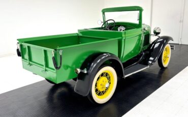 Unknown-Model-a-1931-Apple-Green-Dark-Green-11