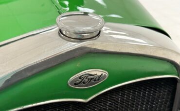 Unknown-Model-a-1931-Apple-Green-Dark-Green-15