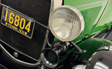 Unknown-Model-a-1931-Apple-Green-Dark-Green-16