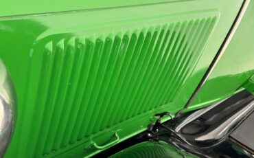 Unknown-Model-a-1931-Apple-Green-Dark-Green-17