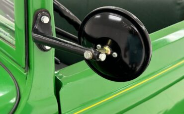 Unknown-Model-a-1931-Apple-Green-Dark-Green-18