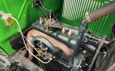 Unknown-Model-a-1931-Apple-Green-Dark-Green-26