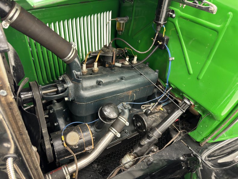 Unknown-Model-a-1931-Apple-Green-Dark-Green-27