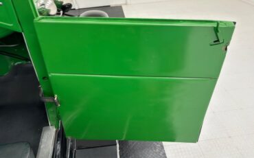 Unknown-Model-a-1931-Apple-Green-Dark-Green-33