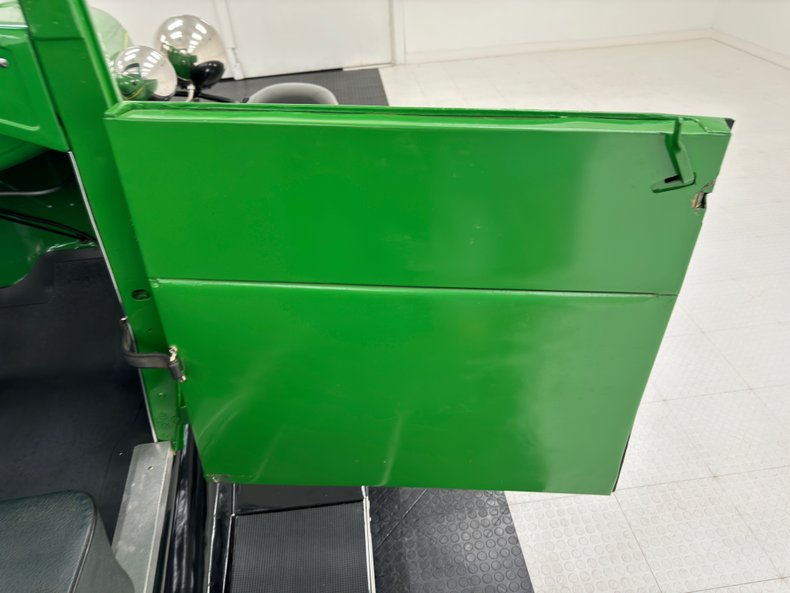 Unknown-Model-a-1931-Apple-Green-Dark-Green-33