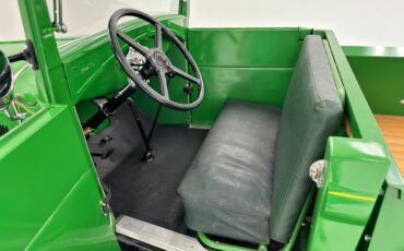 Unknown-Model-a-1931-Apple-Green-Dark-Green-35