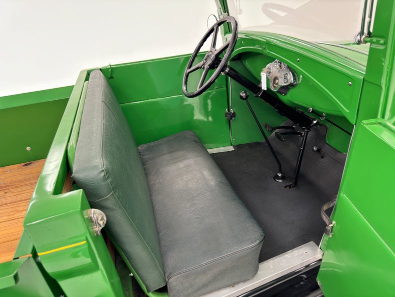Unknown-Model-a-1931-Apple-Green-Dark-Green-37