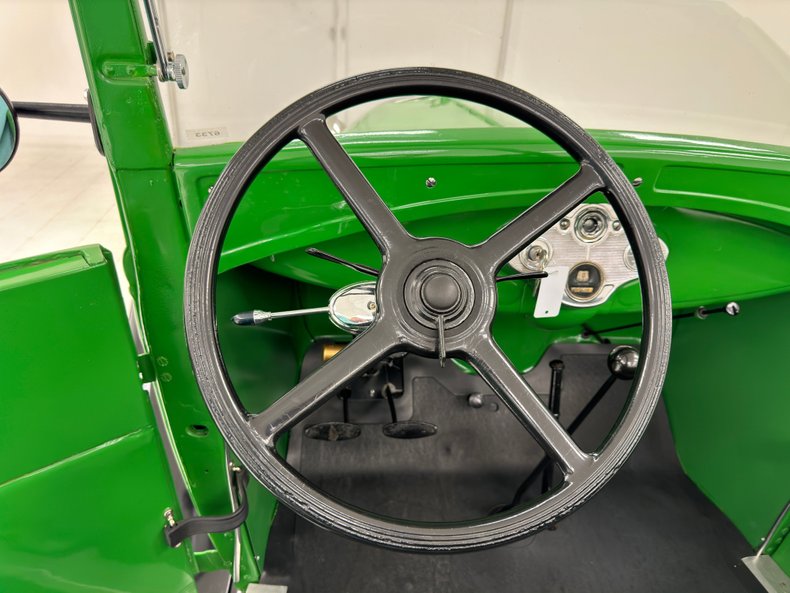 Unknown-Model-a-1931-Apple-Green-Dark-Green-38