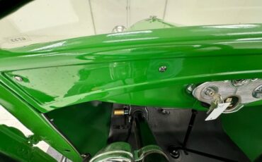 Unknown-Model-a-1931-Apple-Green-Dark-Green-39