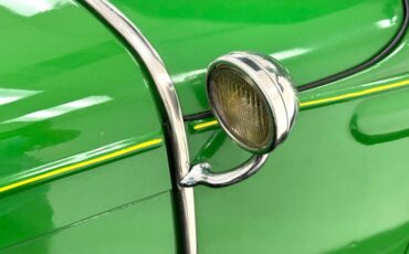 Unknown-Model-a-1931-Apple-Green-Dark-Green-4