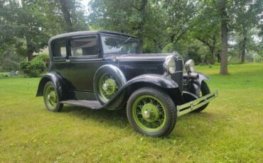 Unknown-Model-a-1931-Black-Gold