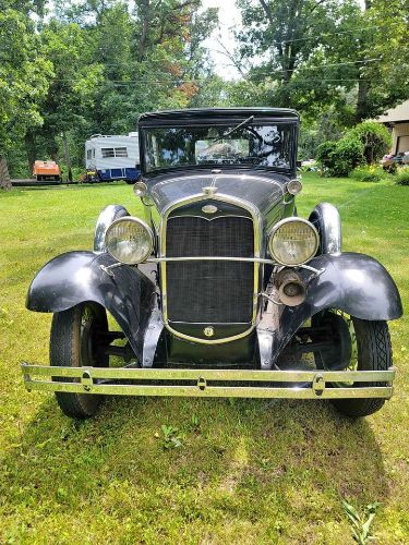 Unknown-Model-a-1931-Black-Gold-4