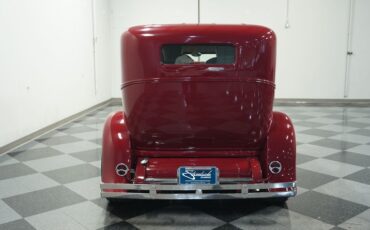 Unknown-Model-a-1931-Cabernet-Red-Tan-10