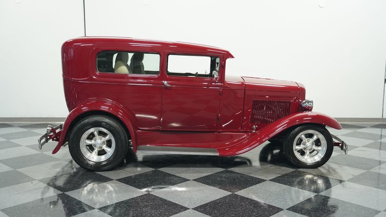 Unknown-Model-a-1931-Cabernet-Red-Tan-12