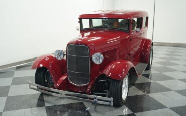 Unknown-Model-a-1931-Cabernet-Red-Tan-16