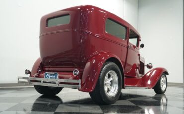 Unknown-Model-a-1931-Cabernet-Red-Tan-35