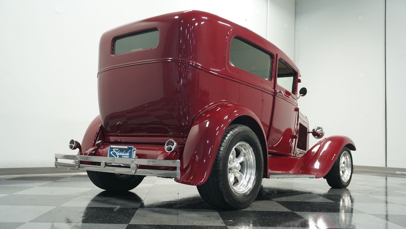 Unknown-Model-a-1931-Cabernet-Red-Tan-35