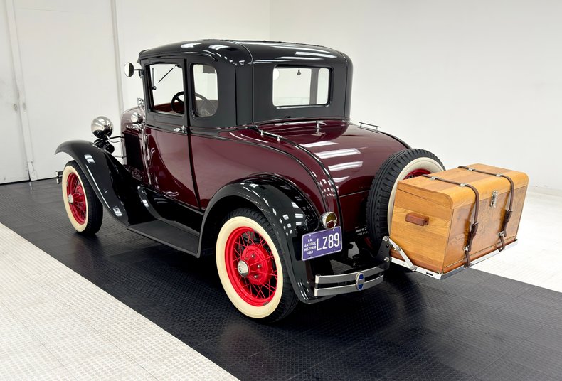 Unknown-Model-a-1931-Ford-Maroon-Tan-2