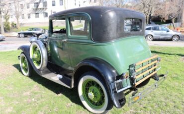 Unknown-Model-a-1931-Green-Green-4