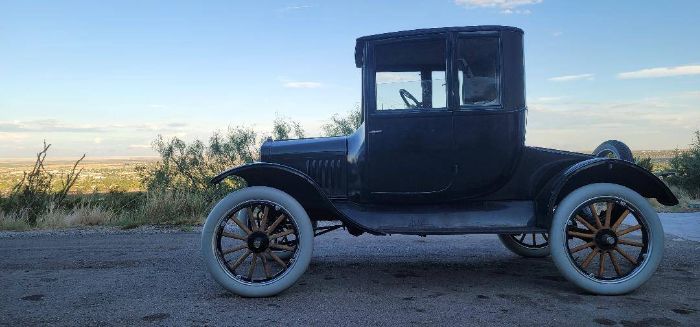 Unknown-Model-t-1923-Black-7