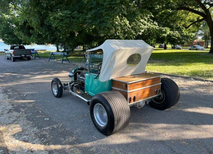 Unknown-Model-t-1927-Green-Gray-1