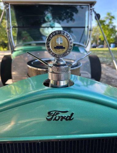 Unknown-Model-t-1927-Green-Gray-2