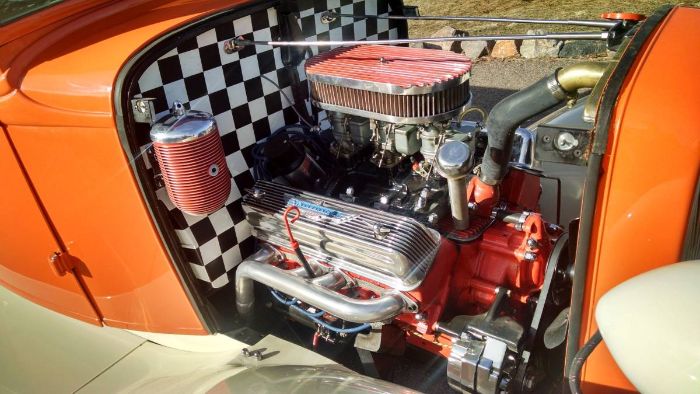 Unknown-Model-t-1932-Orange-Green-4