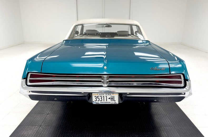 Unknown-Monaco-1968-Medium-Dark-Turquois-White-1