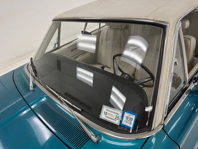 Unknown-Monaco-1968-Medium-Dark-Turquois-White-21