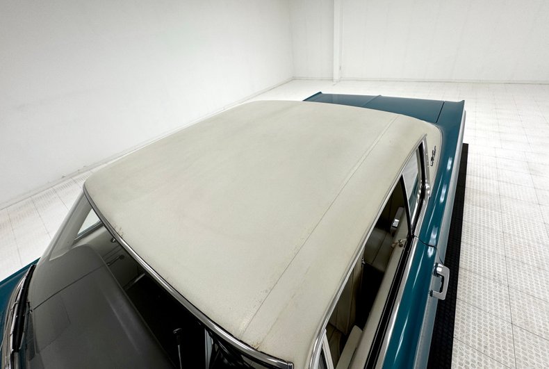 Unknown-Monaco-1968-Medium-Dark-Turquois-White-22