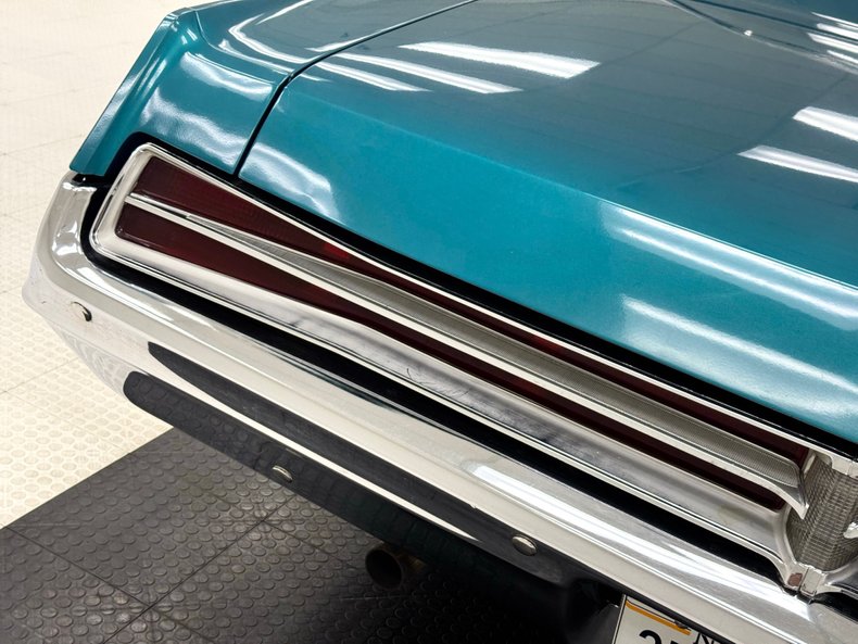 Unknown-Monaco-1968-Medium-Dark-Turquois-White-27