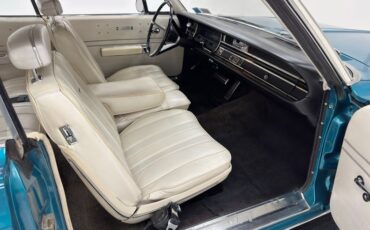 Unknown-Monaco-1968-Medium-Dark-Turquois-White-37