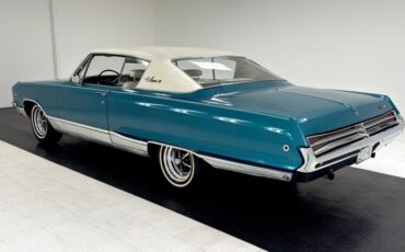 Unknown-Monaco-1968-Medium-Dark-Turquois-White