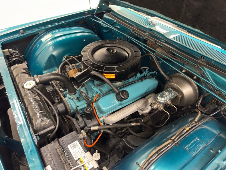Unknown-Monaco-1968-Medium-Dark-Turquois-White-9