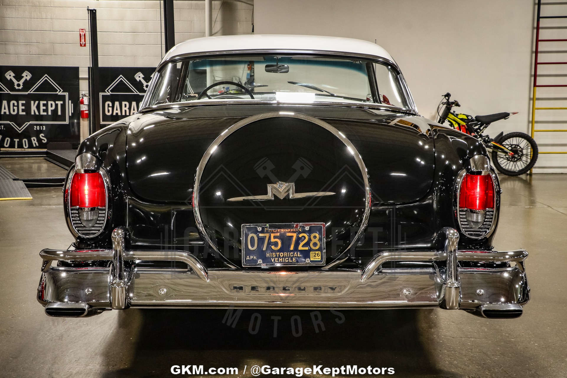 Unknown-Montclair-1956-Black-Black-10
