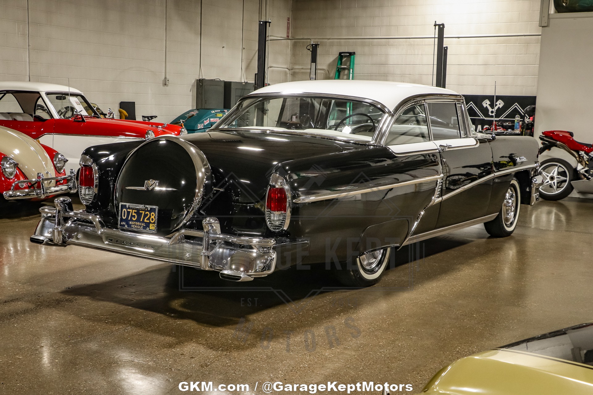 Unknown-Montclair-1956-Black-Black-23