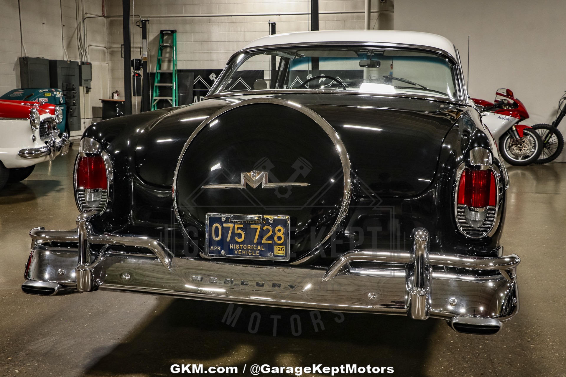 Unknown-Montclair-1956-Black-Black-9