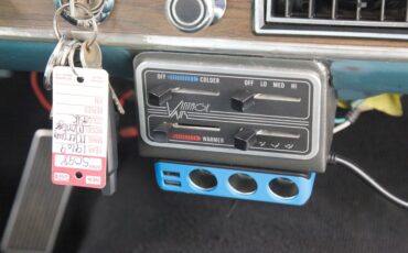 Unknown-Montego-1969-Black-Aqua-10