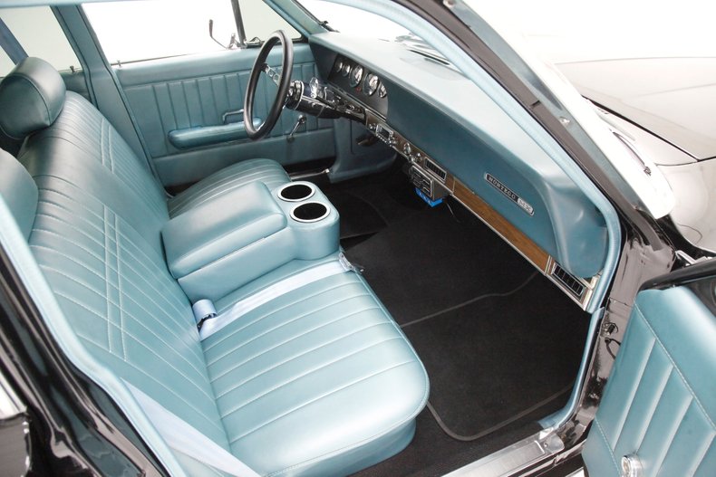 Unknown-Montego-1969-Black-Aqua-11