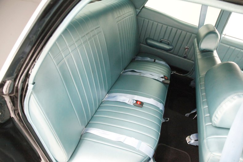 Unknown-Montego-1969-Black-Aqua-20