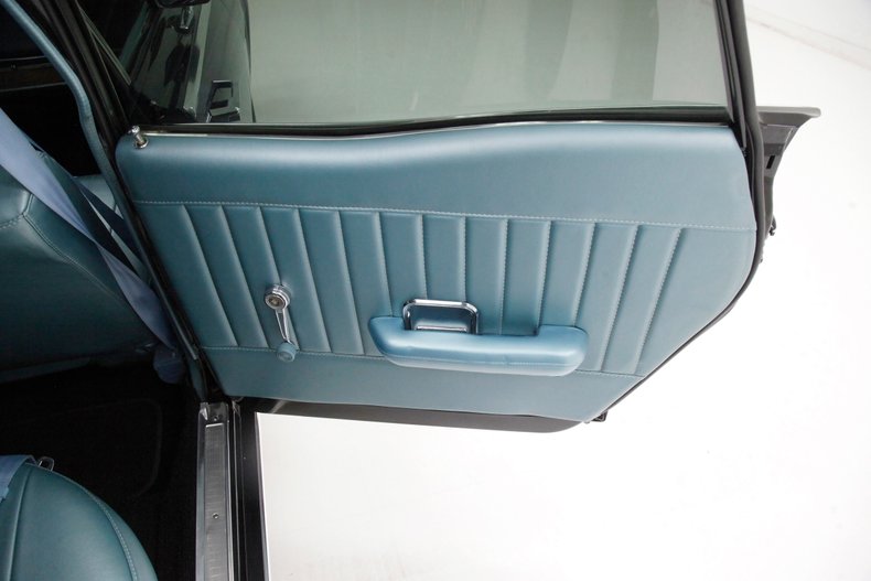 Unknown-Montego-1969-Black-Aqua-35