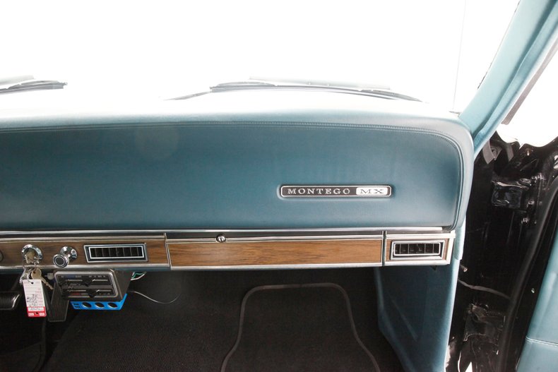 Unknown-Montego-1969-Black-Aqua-4