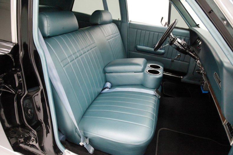 Unknown-Montego-1969-Black-Aqua-5