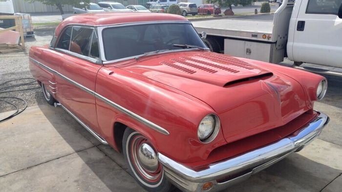 Unknown-Monterey-1953-Red-Red