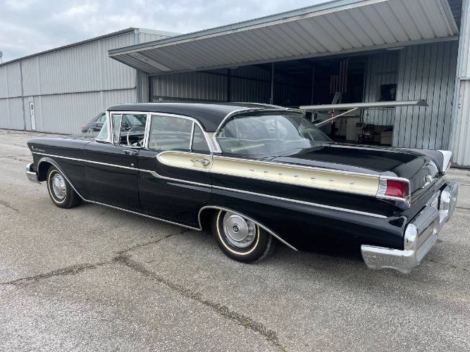 Unknown-Monterey-1957-Black-11